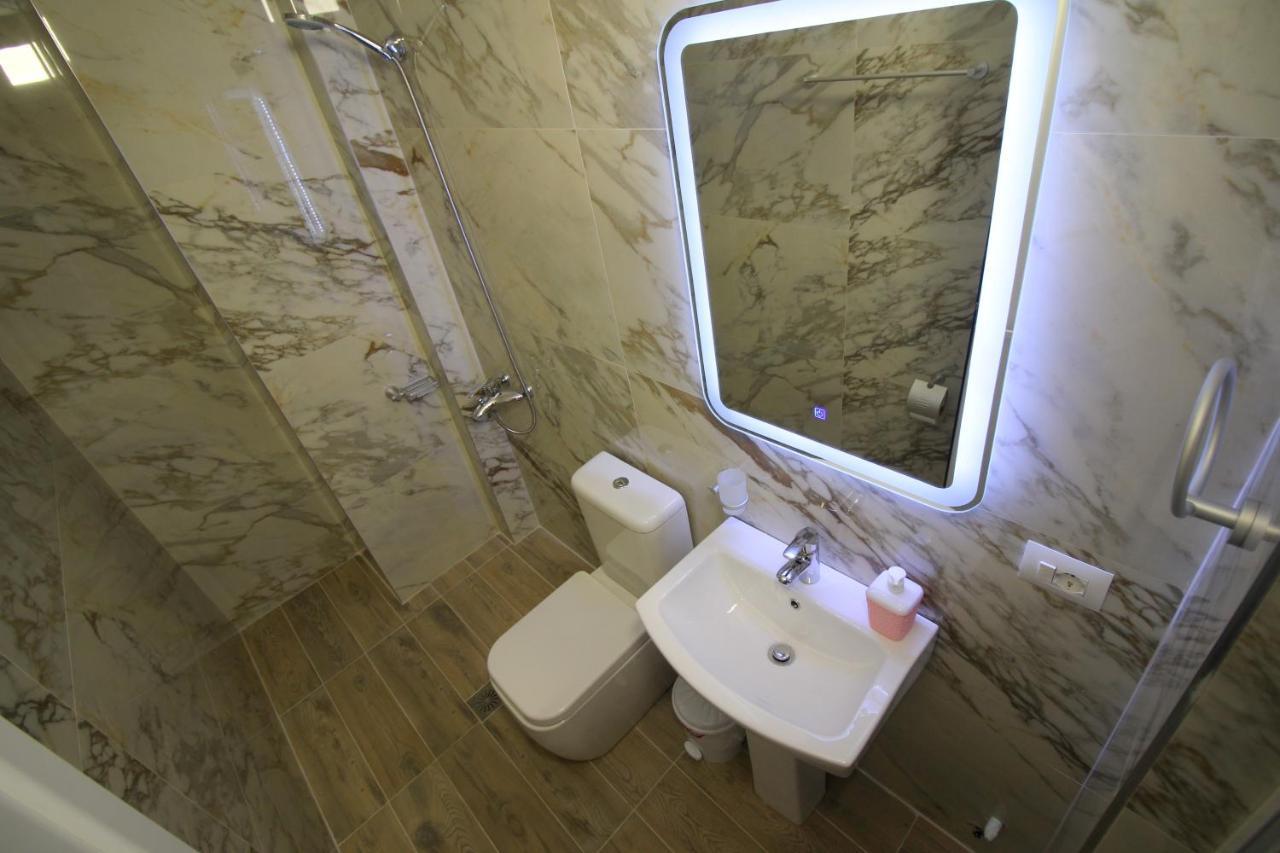 Hotel Four Islands Ksamil Bagian luar foto