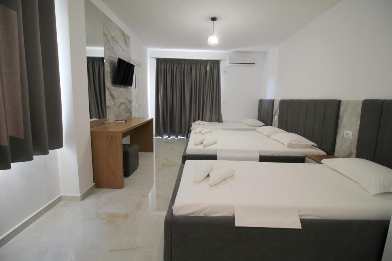Hotel Four Islands Ksamil Bagian luar foto