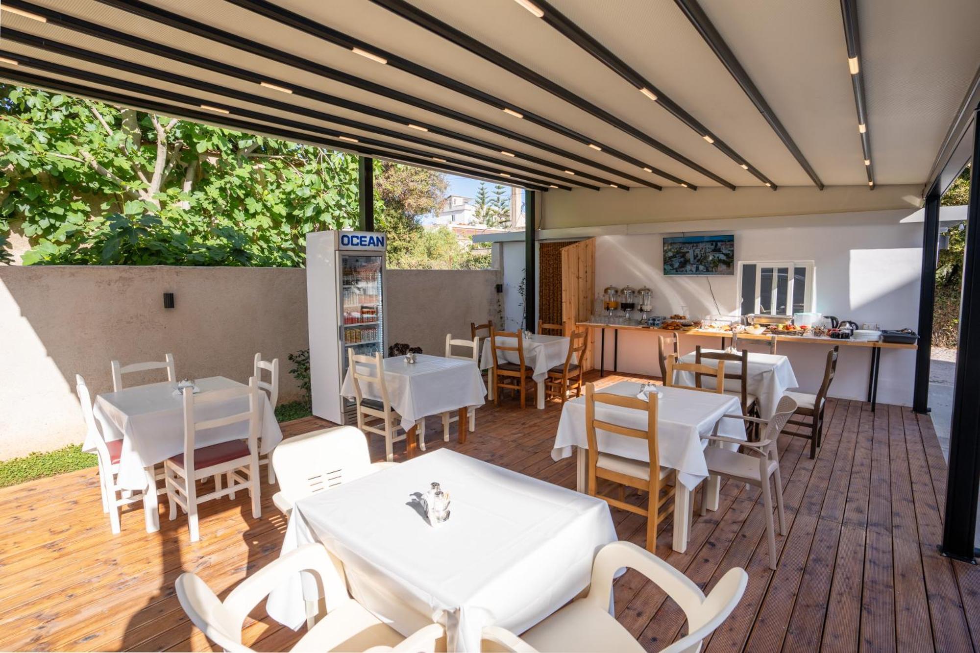 Hotel Four Islands Ksamil Bagian luar foto