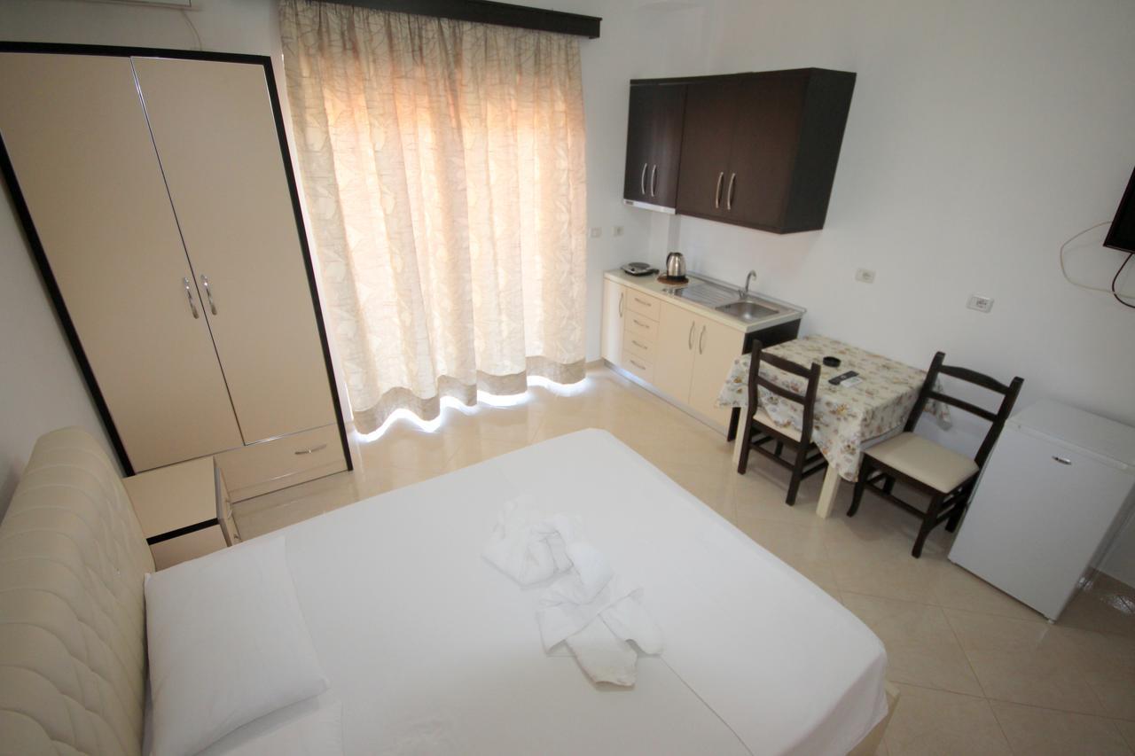 Hotel Four Islands Ksamil Bagian luar foto