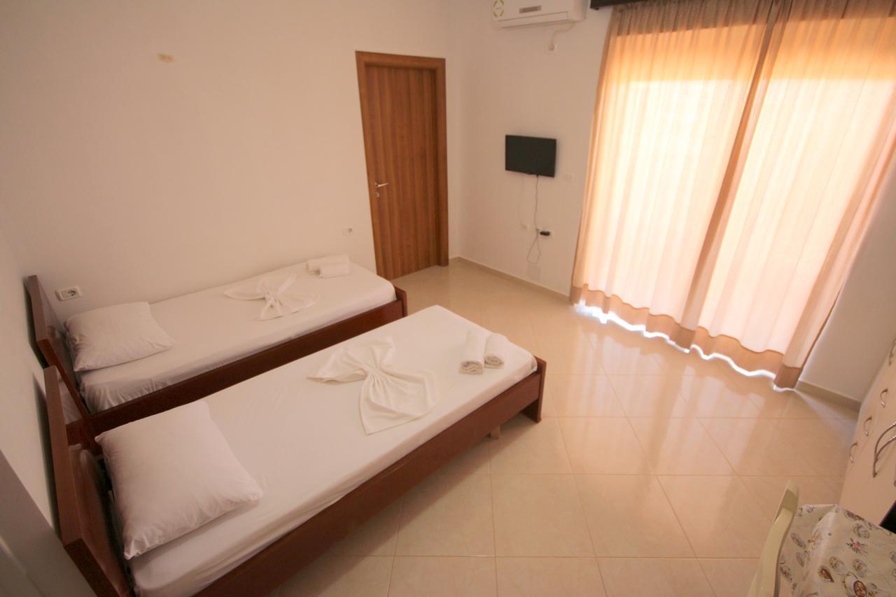 Hotel Four Islands Ksamil Bagian luar foto