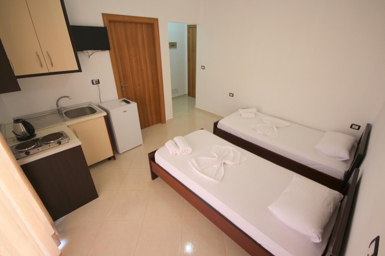 Hotel Four Islands Ksamil Bagian luar foto