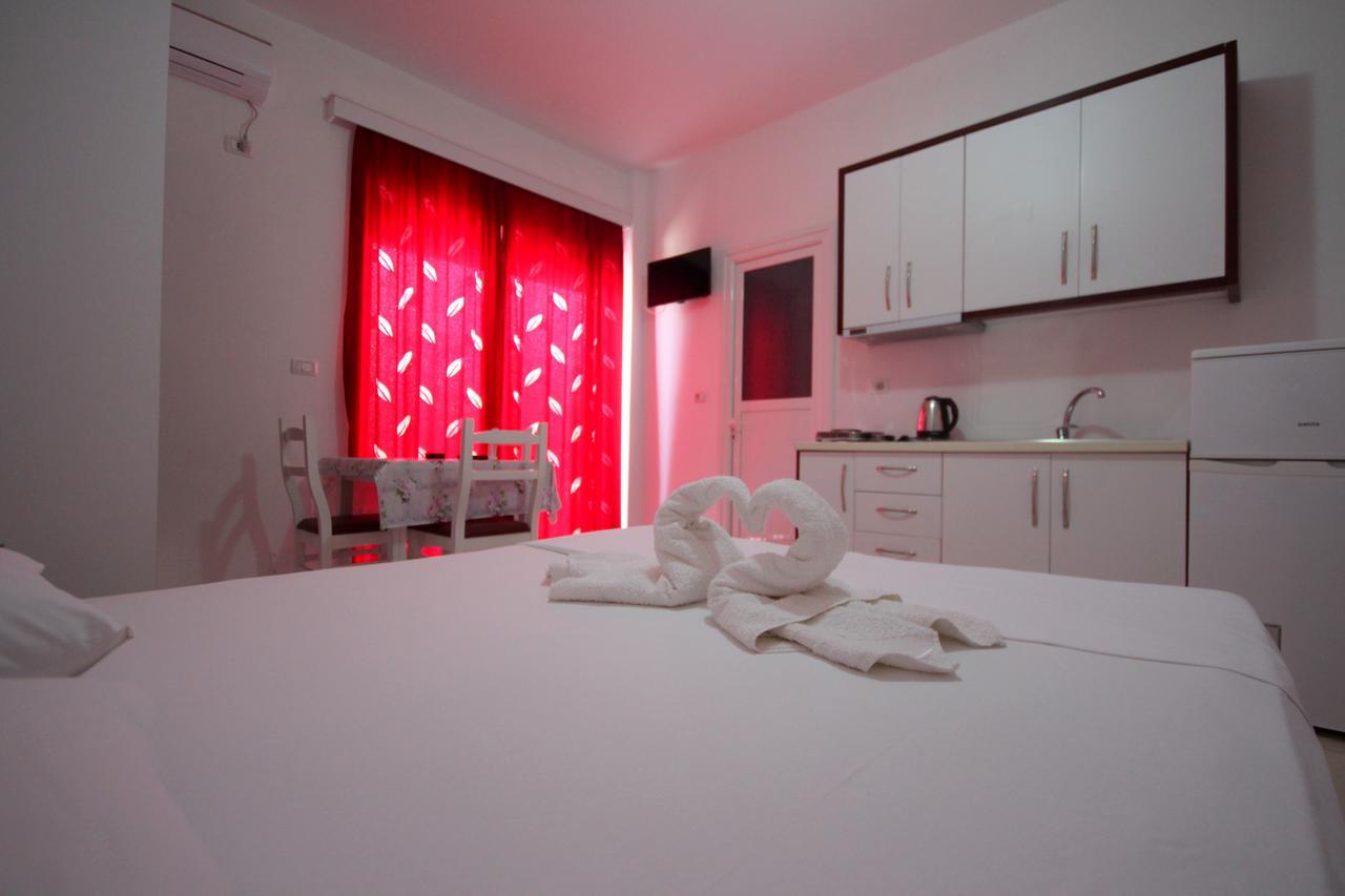 Hotel Four Islands Ksamil Bagian luar foto