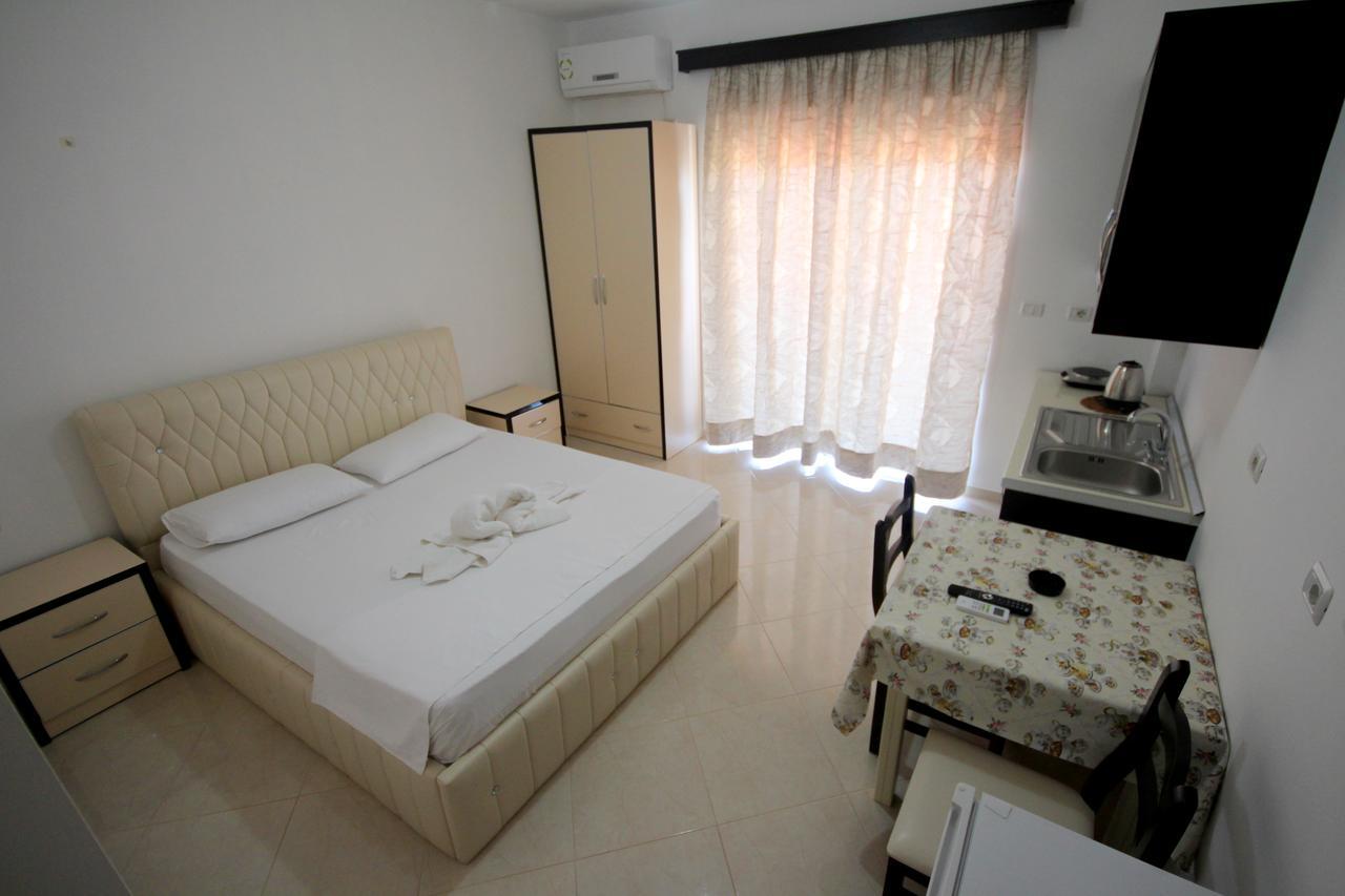 Hotel Four Islands Ksamil Bagian luar foto
